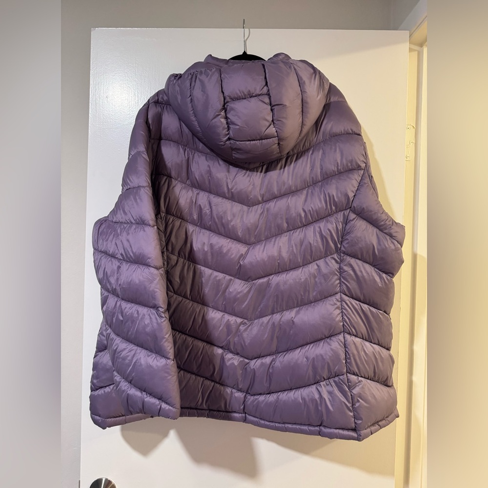 Charter Club 4x Women's Purple packable Puffer Jacket with hood bag included - Picture 3 of 10
